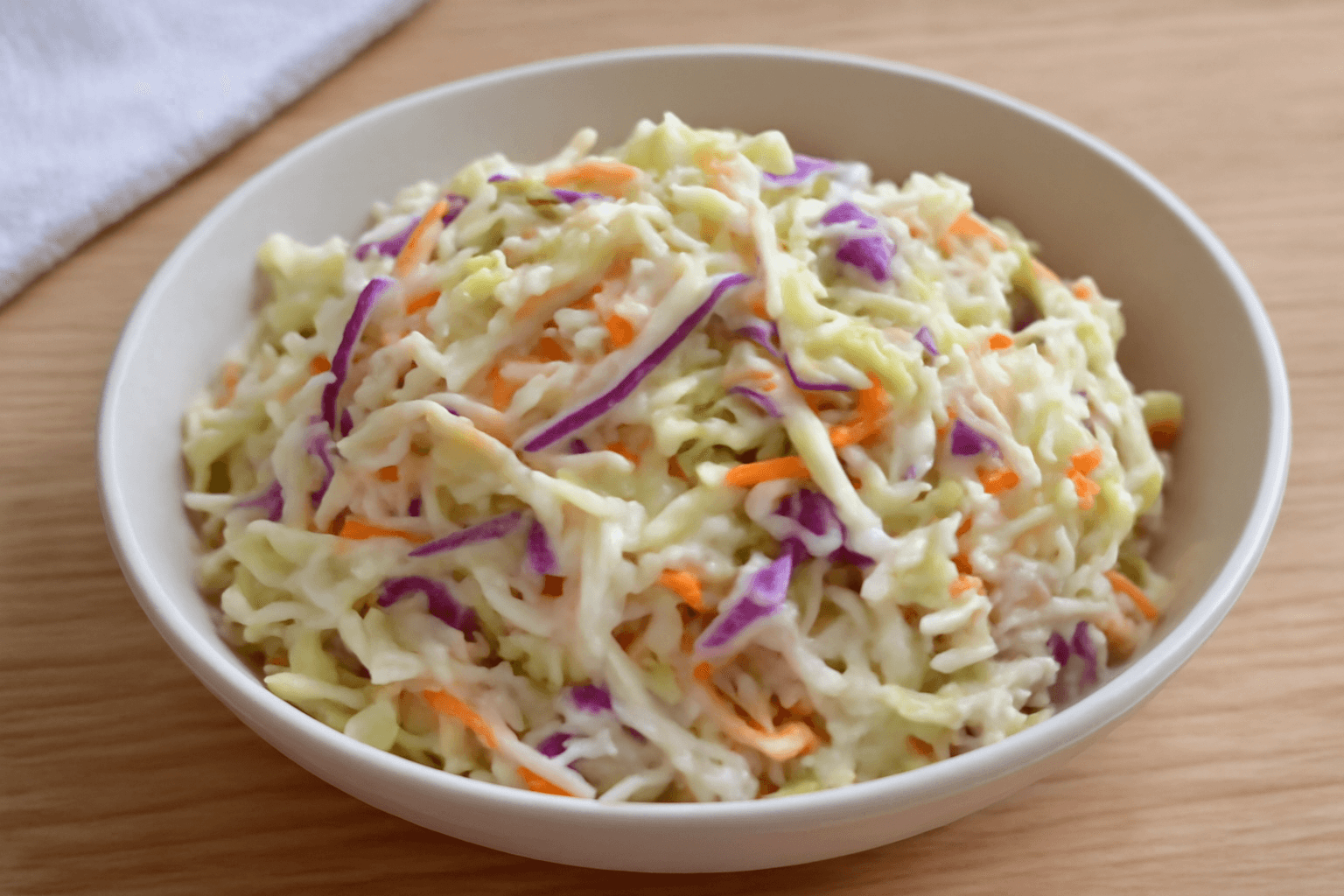 Coleslaw salotos – gaivus garnyras prie grilio